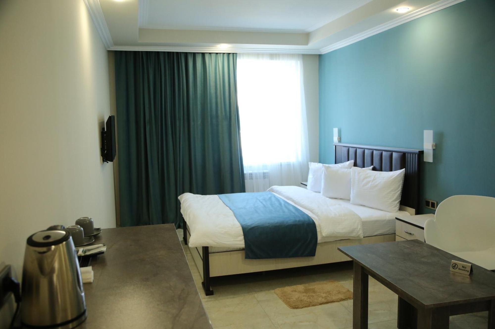 Vell Grey Hotel Martuni Exteriér fotografie